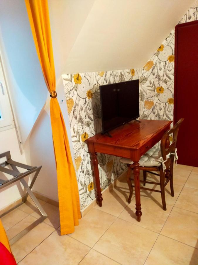 Petit Chatelet Bis Hirel エクステリア 写真